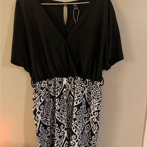 Elegant Black‎ and White Patterned romper